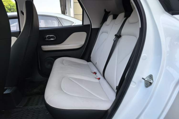 Used Chery QQ Domi 2025 Model 305km Comfort Edition Left Rear Seat