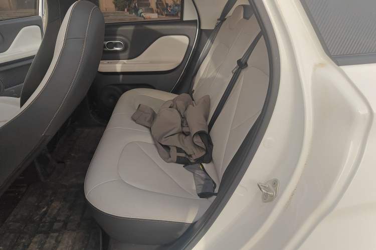 Used Chery QQ Domi 2025 Model 405km Comfort Edition Left Rear Seat
