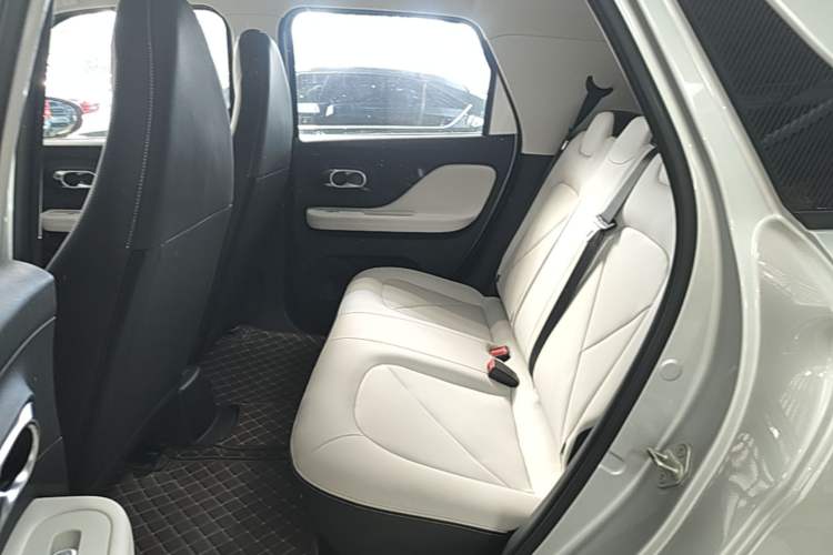 Used Chery QQ Domi 2025 Model 305km Comfort Edition Left Rear Seat
