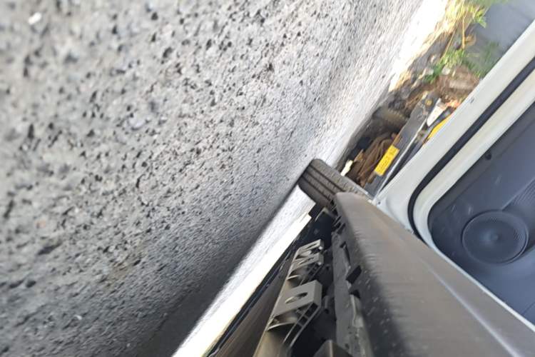 Used Chery QQ Domi 2025 Model 305km Comfort Edition Left Side Sill
