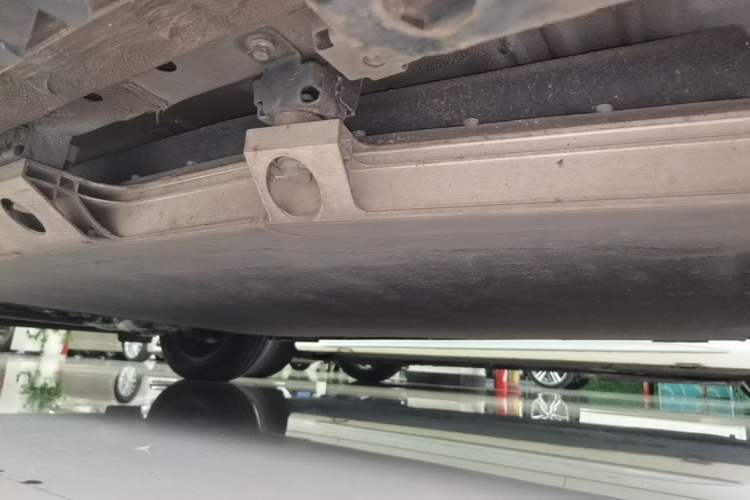 Used Chery QQ Domi 2025 Model 305km Comfort Edition Left Side Sill