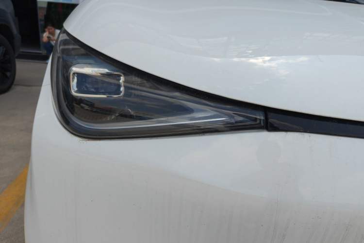 Used Chery QQ Domi 2025 Model 305km Comfort Edition Right Front Headlight