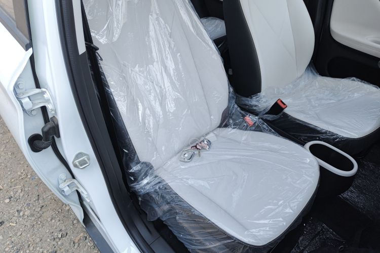 Used Chery QQ Domi 2025 Model 305km Comfort Edition Right Front Seat