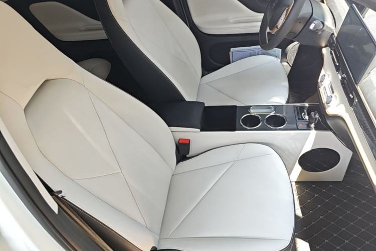Used Chery QQ Domi 2025 Model 305km Comfort Edition Right Front Seat