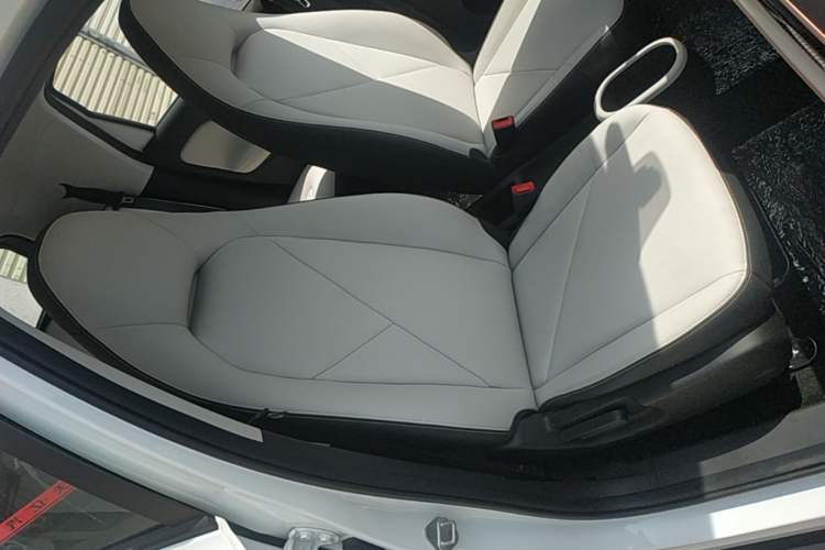 Used Chery QQ Domi 2025 Model 305km Comfort Edition Right Front Seat