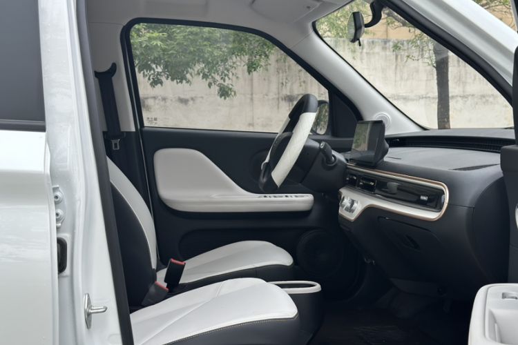 Used Chery QQ Domi 2025 Model 305km Comfort Edition Right Front Seat