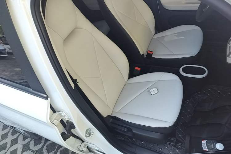 Used Chery QQ Domi 2025 Model 305km Comfort Edition Right Front Seat