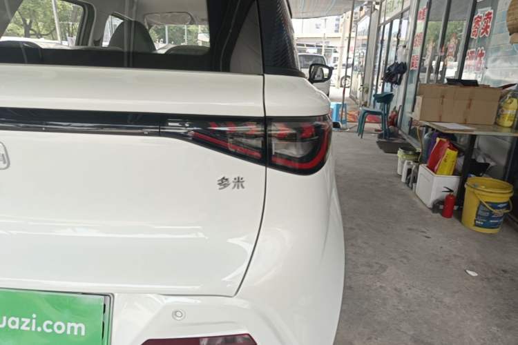 Used Chery QQ Domi 2025 Model 305km Comfort Edition Right Rear Taillight