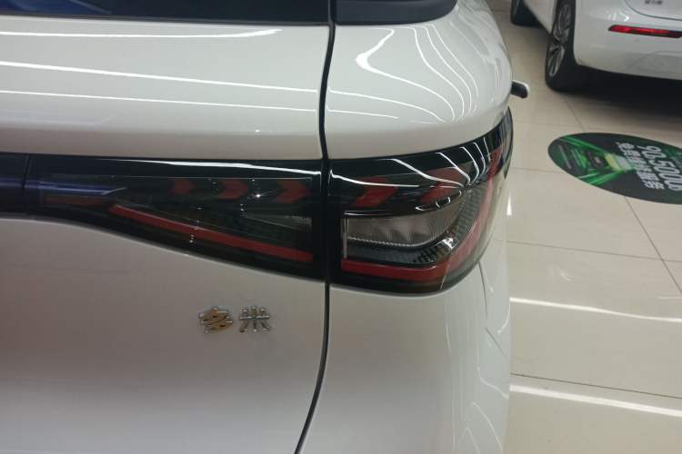 Used Chery QQ Domi 2025 Model 305km Comfort Edition Right Rear Taillight