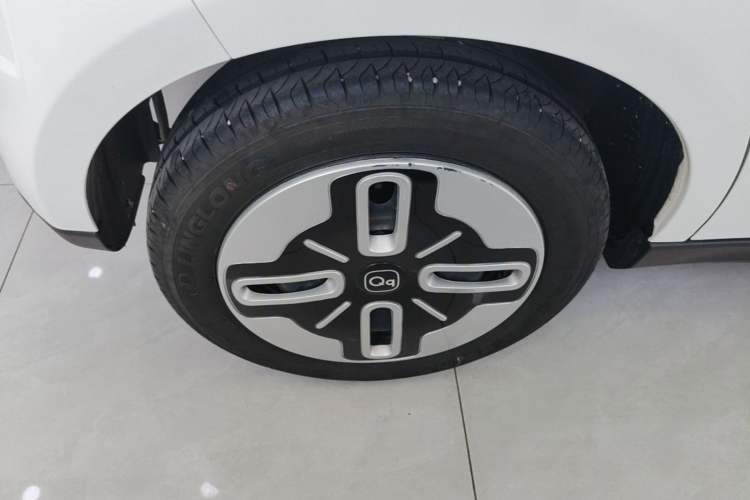 Used Chery QQ Domi 2025 Model 305km Comfort Edition Right Rear Wheel Hub