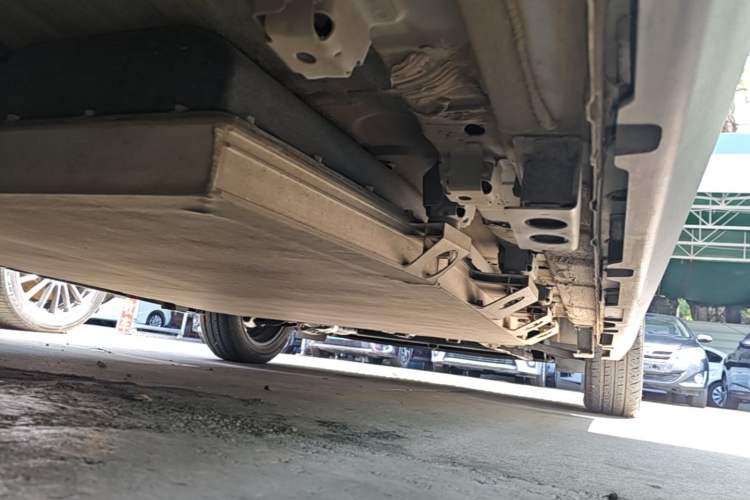 Used Chery QQ Domi 2025 Model 305km Comfort Edition Right Side Sill
