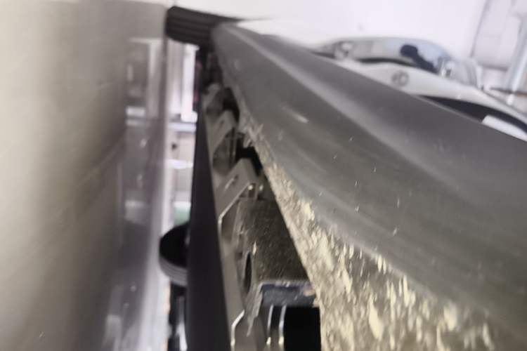 Used Chery QQ Domi 2025 Model 405km Comfort Edition Right Side Sill