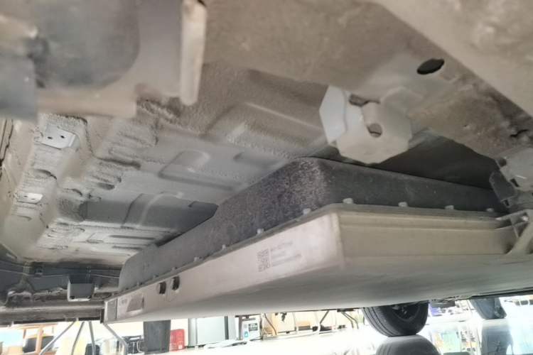 Used Chery QQ Domi 2025 Model 305km Comfort Edition Right Side Sill