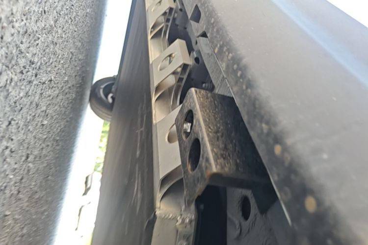 Used Chery QQ Domi 2025 Model 305km Comfort Edition Right Side Sill