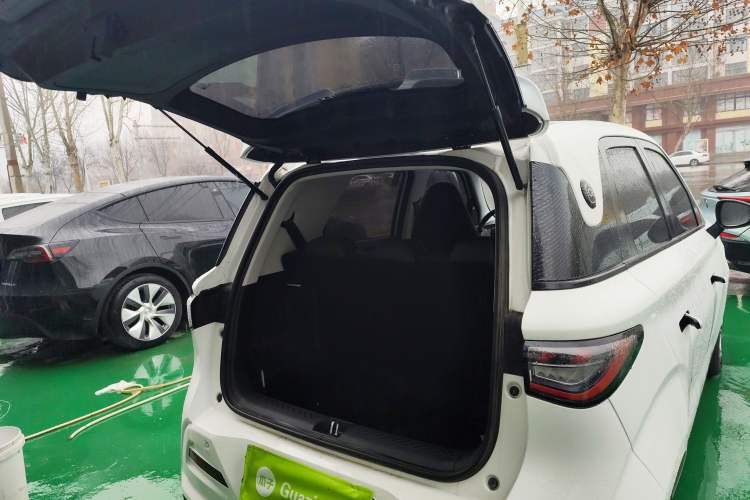 Used Chery QQ Domi 2025 Model 305km Comfort Edition Trunk