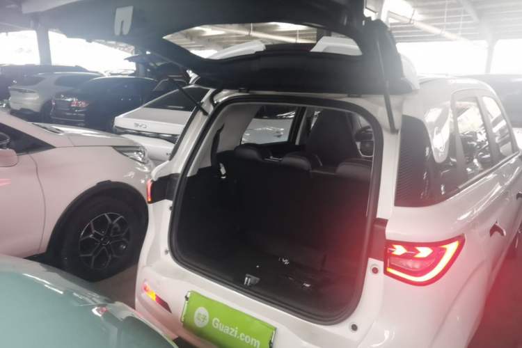 Used Chery QQ Domi 2025 Model 305km Comfort Edition Trunk