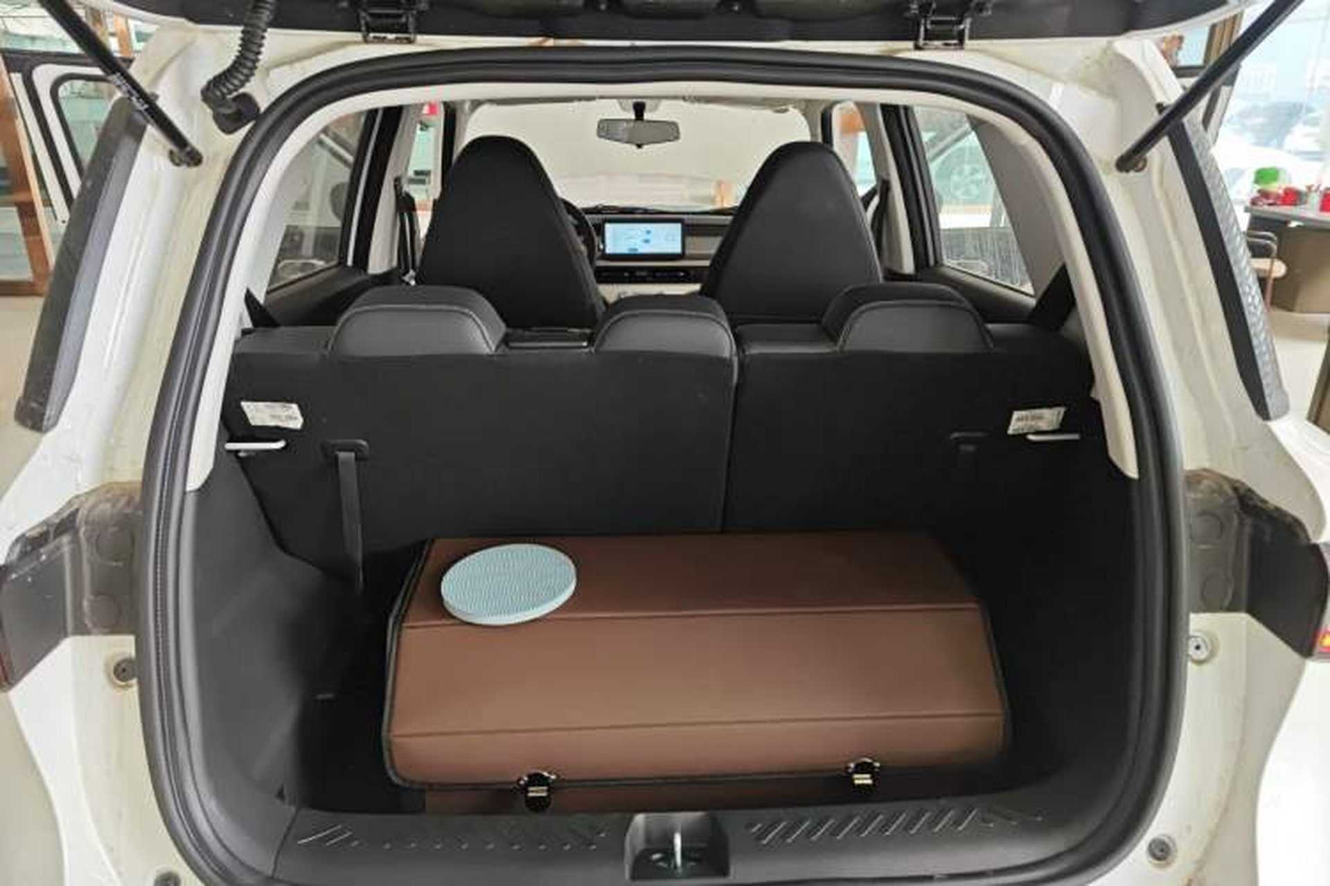 Used Chery QQ Domi 2025 Model 305km Comfort Edition Trunk