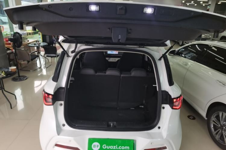 Used Chery QQ Domi 2025 Model 305km Comfort Edition Trunk