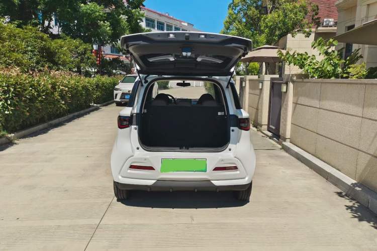 Used Chery QQ Domi 2025 Model 305km Comfort Edition Trunk