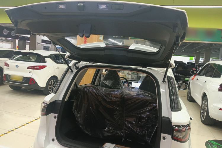 Used Chery QQ Domi 2025 Model 305km Comfort Edition Trunk