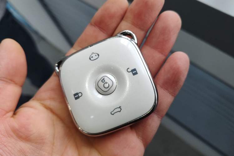 Used Chery QQ Domi 2025 Model 305km Comfort Edition Vehicle Key