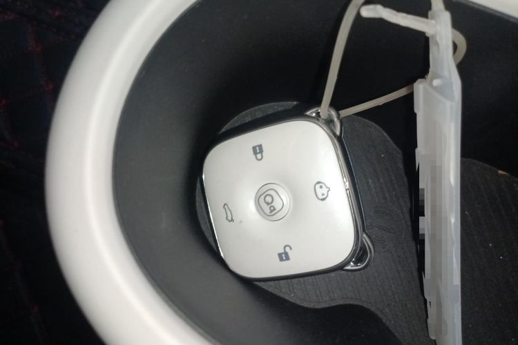 Used Chery QQ Domi 2025 Model 305km Comfort Edition Vehicle Key
