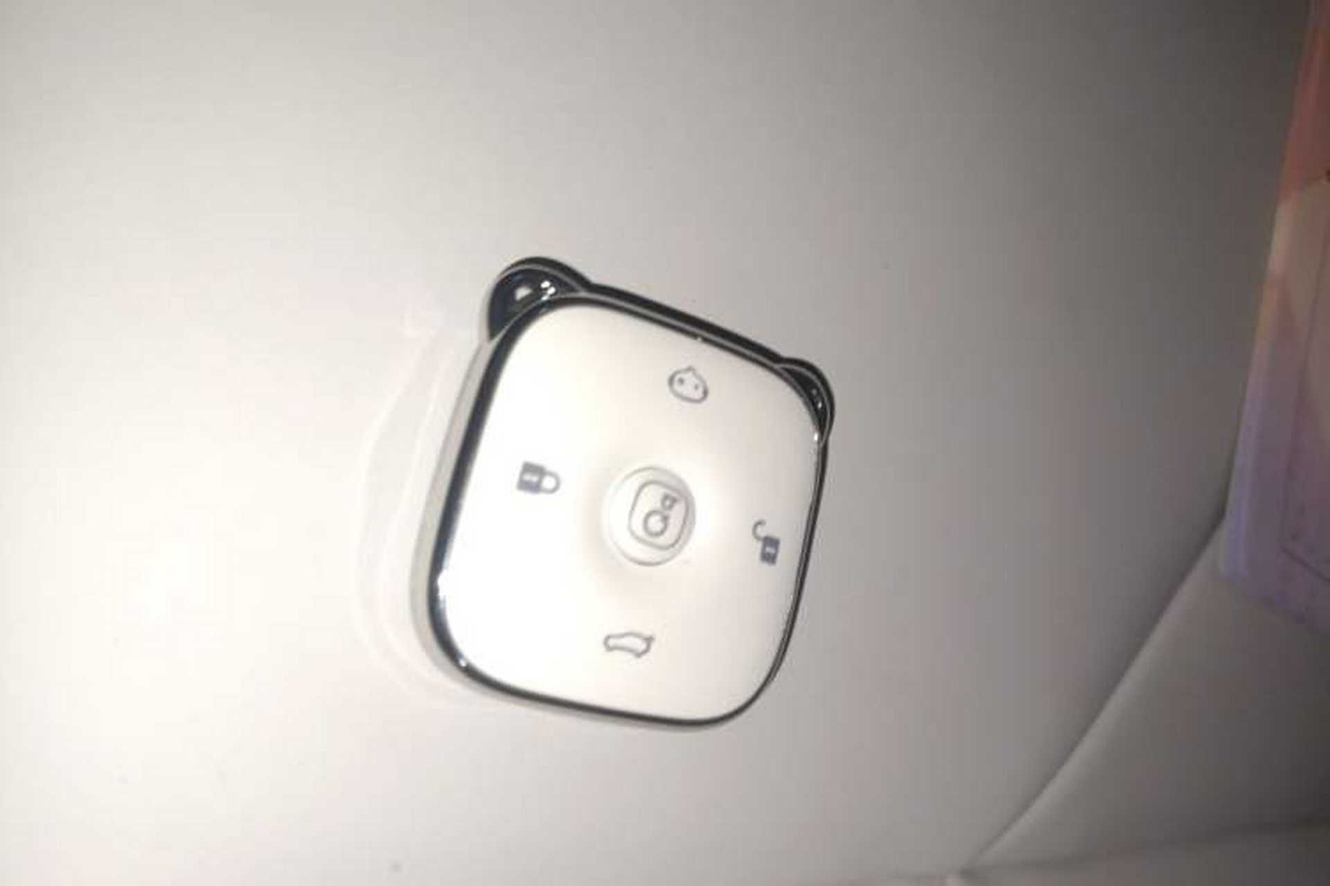 Used Chery QQ Domi 2025 Model 305km Comfort Edition Vehicle Key