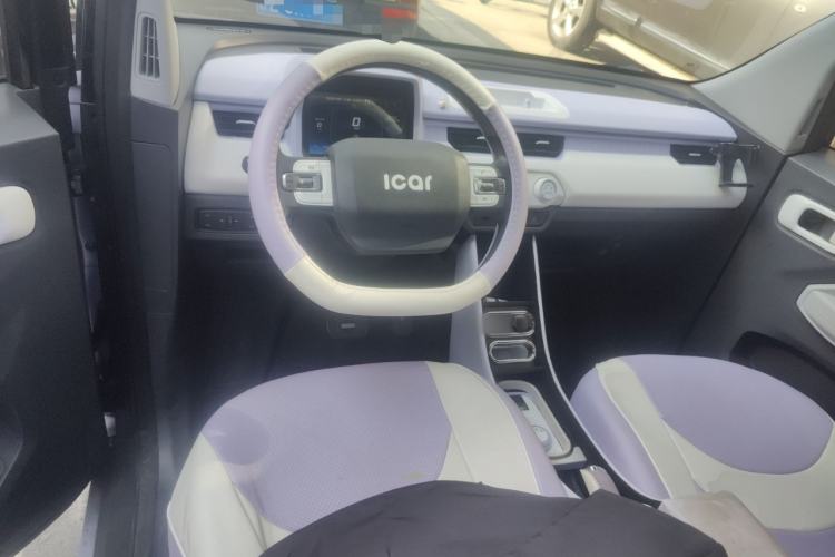 Used Chery QQ Ice Cream 2022 170km Sundae Phosphate Lithium-Ion Center Console