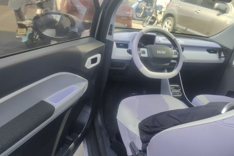 Used Chery QQ Ice Cream 2022 170km Sundae Phosphate Lithium-Ion Driver Seat