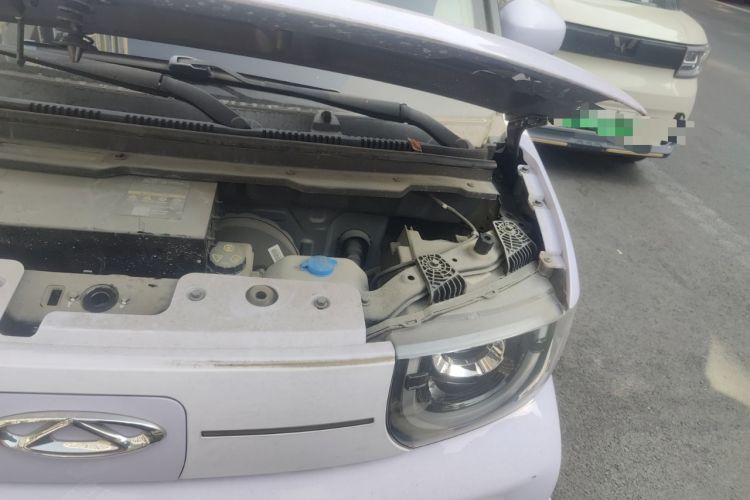 Used Chery QQ Ice Cream 2022 170km Sundae Phosphate Lithium-Ion Engine Bay Left