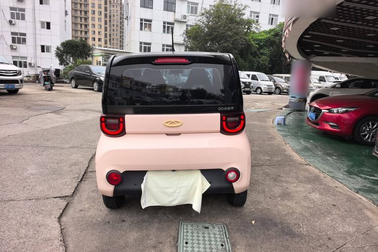 Used Chery QQ Ice Cream 2022 120km Conical Shape Lithium Iron Phosphate Exterior 3