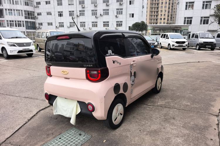 Used Chery QQ Ice Cream 2022 120km Conical Shape Lithium Iron Phosphate Exterior 5