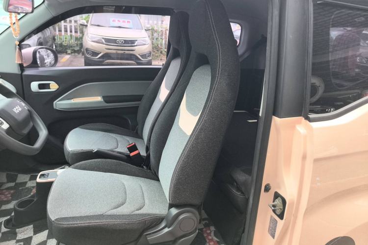 Used Chery QQ Ice Cream 2022 120km Conical Shape Lithium Iron Phosphate Left Front Seat