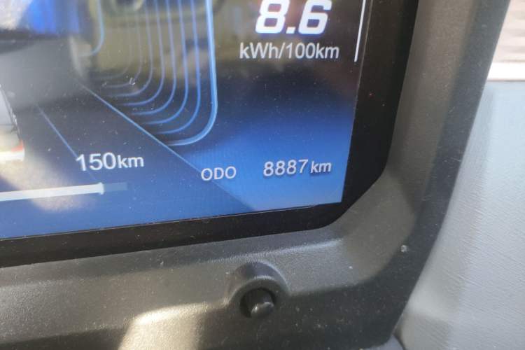 Used Chery QQ Ice Cream 2022 170km Sundae Phosphate Lithium-Ion Odometer Close Up