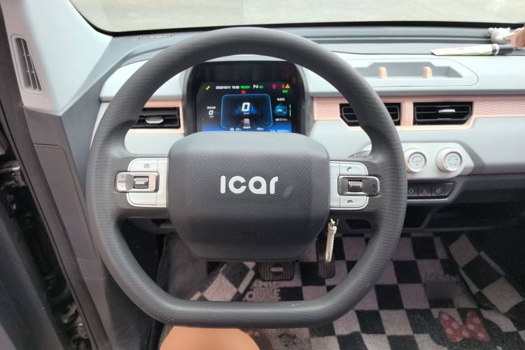 Used Chery QQ Ice Cream 2022 120km Conical Shape Lithium Iron Phosphate Steering Wheel