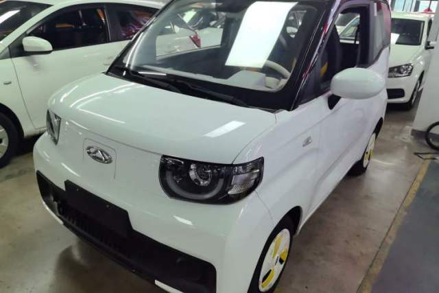 Used Chery QQ Ice Cream 2022 170km Sundae Phosphate Lithium-Ion