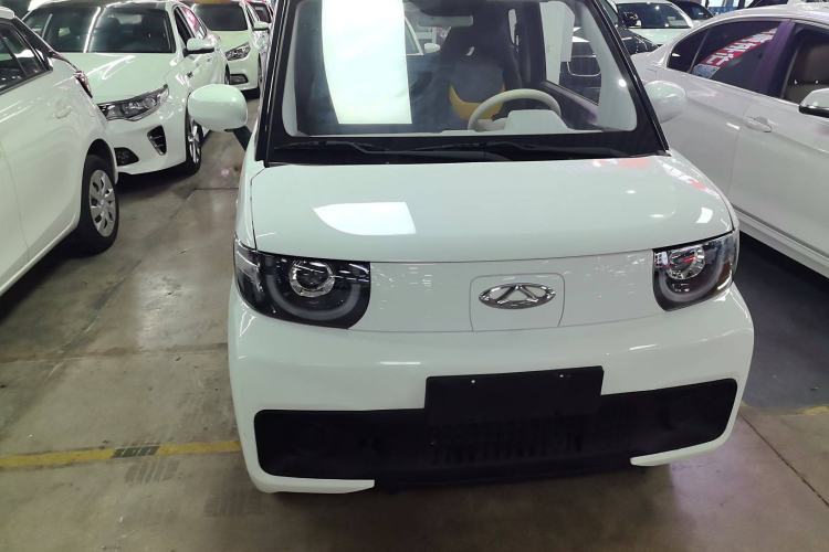 Used Chery QQ Ice Cream 2022 170km Sundae Phosphate Lithium-Ion Exterior 1