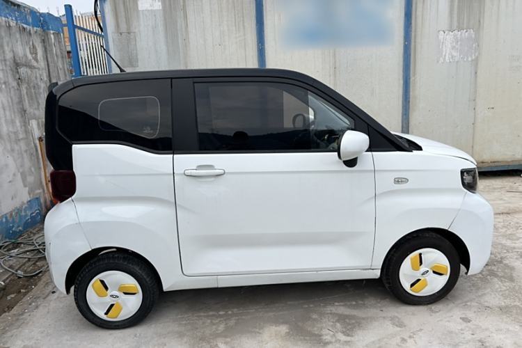 Used Chery QQ Ice Cream 2022 170km Sundae Phosphate Lithium-Ion Exterior 3