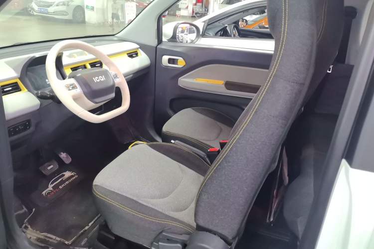 Used Chery QQ Ice Cream 2022 170km Sundae Phosphate Lithium-Ion Interior 1