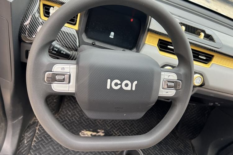 Used Chery QQ Ice Cream 2022 170km Sundae Phosphate Lithium-Ion Interior 1