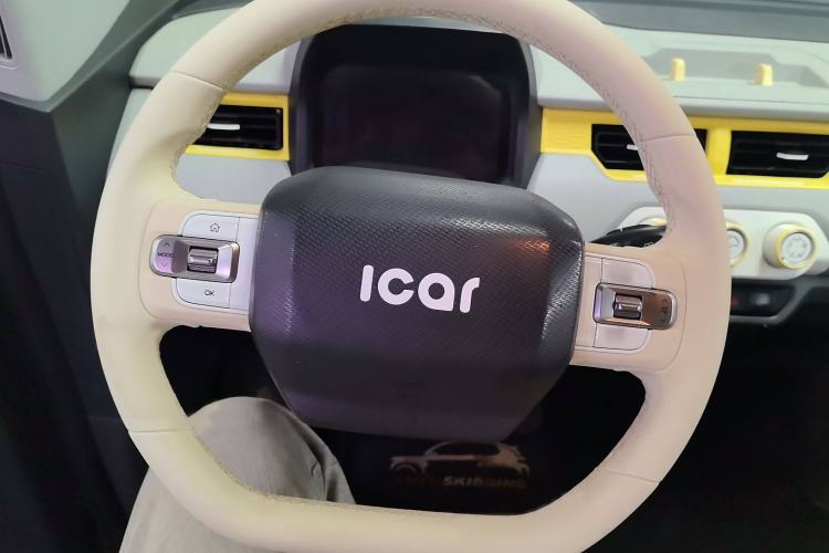 Used Chery QQ Ice Cream 2022 170km Sundae Phosphate Lithium-Ion Steering Wheel