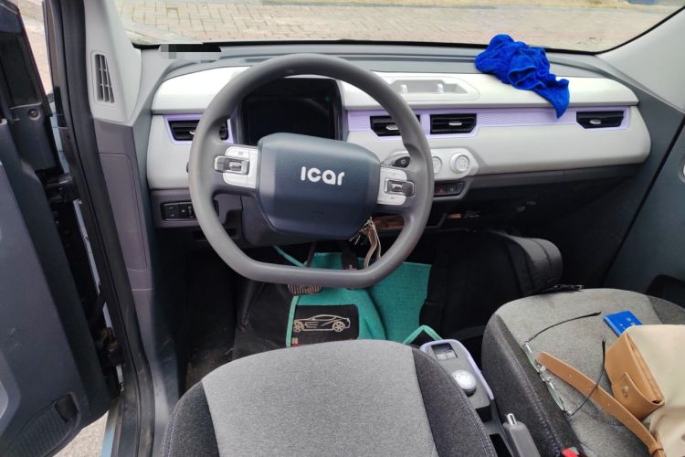 Used Chery QQ Ice Cream 2022 170km Sundae Phosphate Lithium-Ion Center Console