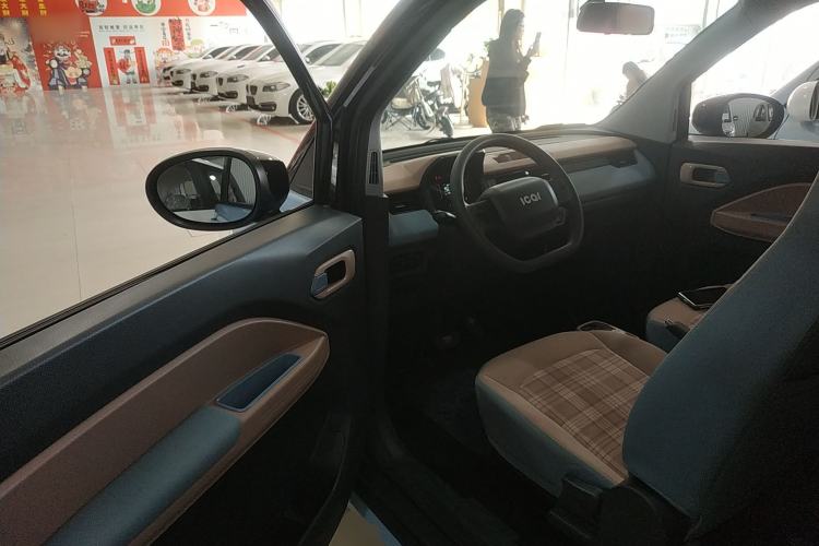 Used Chery QQ Ice Cream 2022 120km Milkshake Phosphate Lithium-Iron Driver Seat