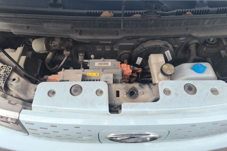 Used Chery QQ Ice Cream 2022 120km Conical Shape Lithium Iron Phosphate Engine Bay