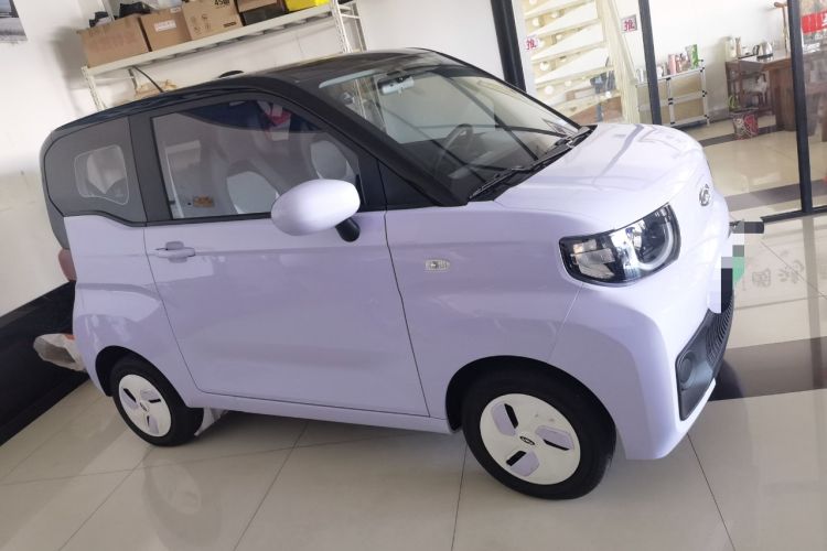 Used Chery QQ Ice Cream 2022 170km Sundae Phosphate Lithium-Ion Exterior 2