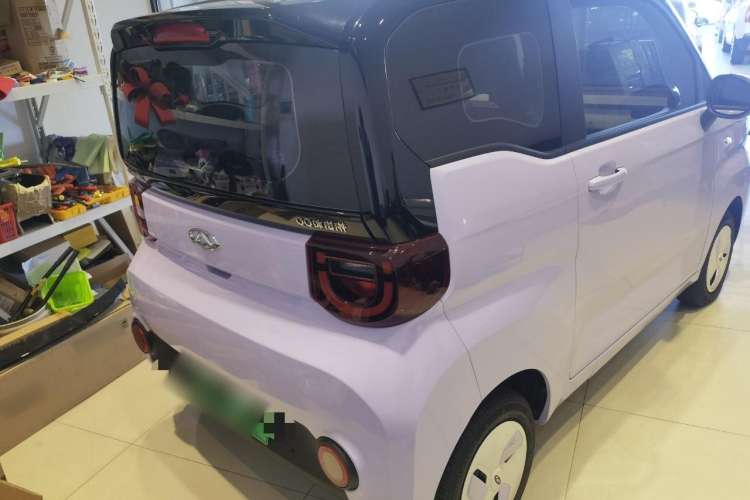 Used Chery QQ Ice Cream 2022 170km Sundae Phosphate Lithium-Ion Exterior 4