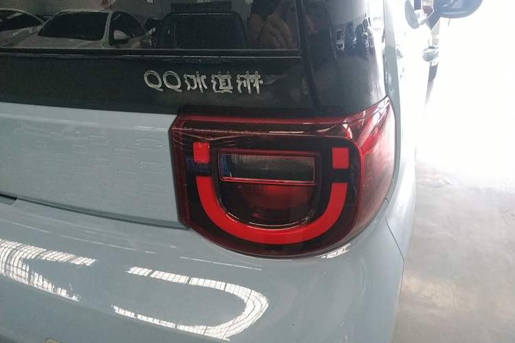 Used Chery QQ Ice Cream 2022 170km Sundae Phosphate Lithium-Ion Exterior 6