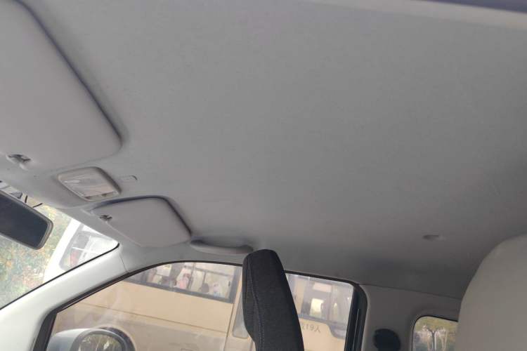Used Chery QQ Ice Cream 2022 170km Sundae Phosphate Lithium-Ion Headliner