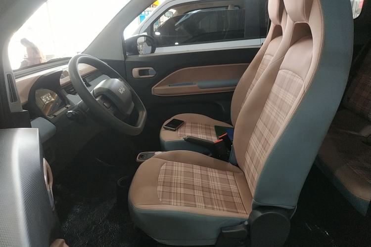 Used Chery QQ Ice Cream 2022 120km Milkshake Phosphate Lithium-Iron Left Front Seat