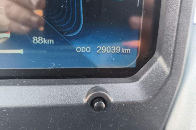 Used Chery QQ Ice Cream 2022 Pudding Model Odometer Close Up